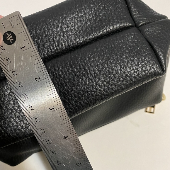 Antik Kraft‎ Black Cosmetic Bag with Gold Zipper - Picture 7 of 7